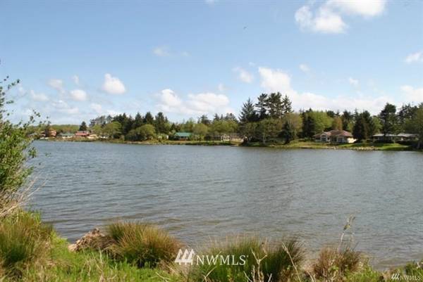 792 Falls of Clyde LOOP SE, Ocean Shores, WA 98569