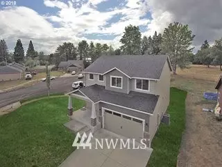 615 Joann DR NE, Castle Rock, WA 98611