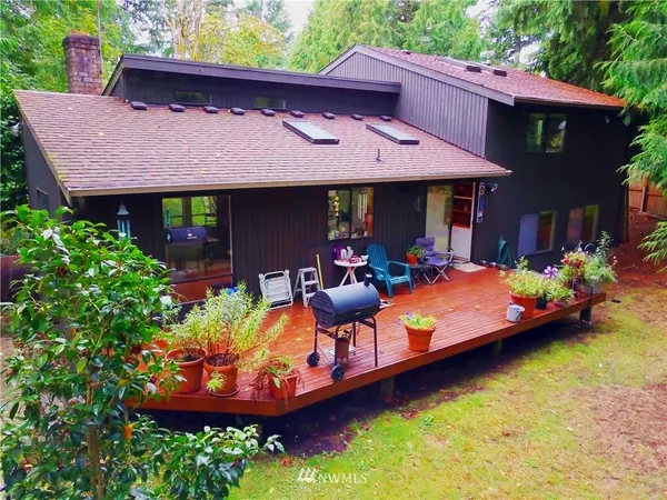 12022 210th PL SE, Issaquah, WA 98027