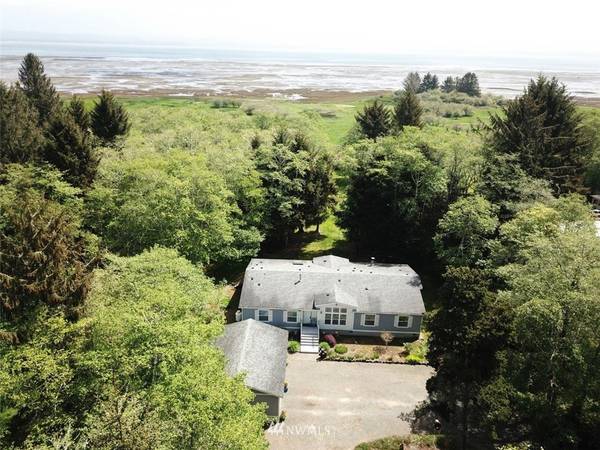 32912 Sandridge RD, Oysterville, WA 98641