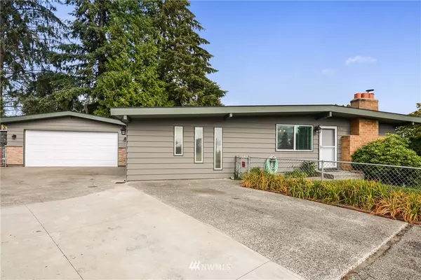 17022 Jeryl Ann PL, Lynnwood, WA 98037