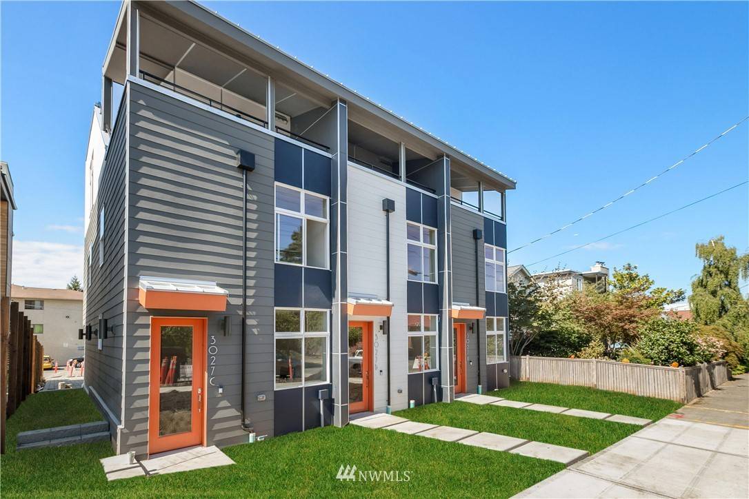 3027 B 59th AVE SW, Seattle, WA 98116
