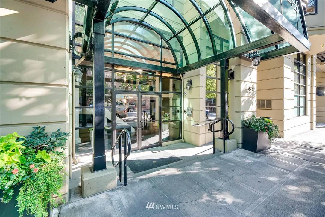 425 Vine ST #521, Seattle, WA 98121