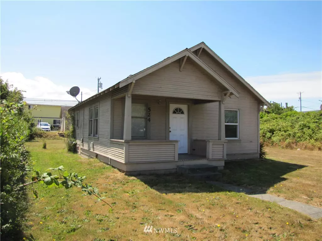 Port Angeles, WA 98362,524 E Front ST