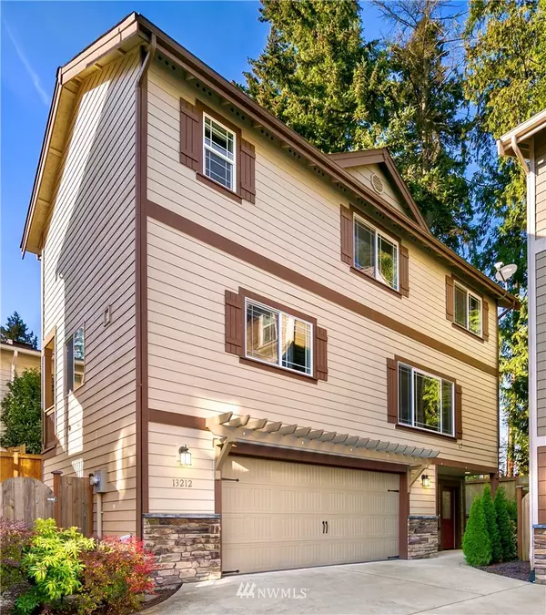 13212 33rd PL SW, Lynnwood, WA 98087