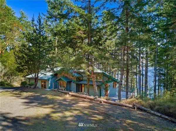 Friday Harbor, WA 98250,375 Shoreline LN