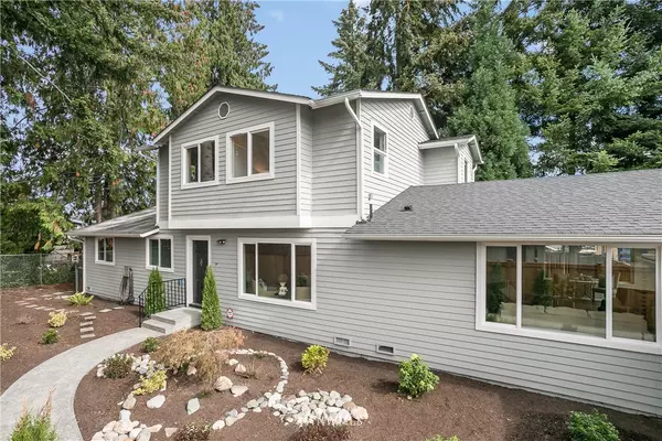 8015 214 PL SW, Edmonds, WA 98026