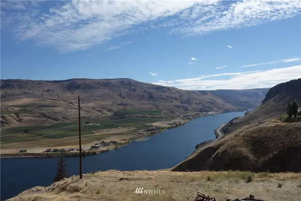 Chelan, WA 98816,23680 Highway 97A