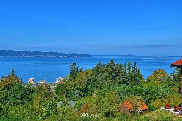 95 Vista Del Mar ST, Camano Island, WA 98282