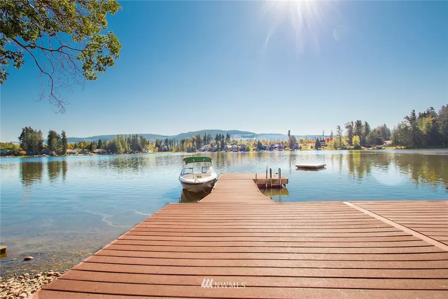 17145 Lakepoint DR SE, Yelm, WA 98597