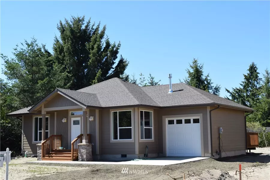 449 Yorkmar ST SW, Ocean Shores, WA 98569