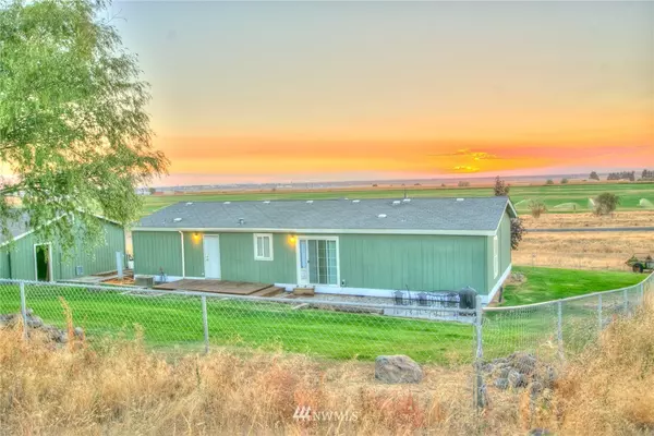 Moses Lake, WA 98837,8927 Road K NE