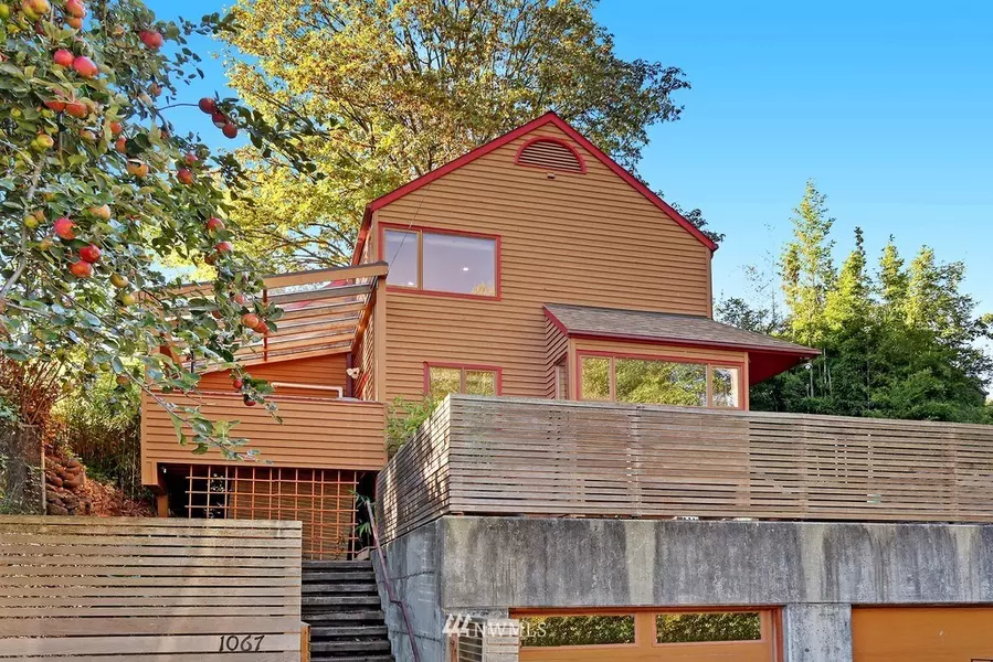 1067 26th AVE E, Seattle, WA 98112