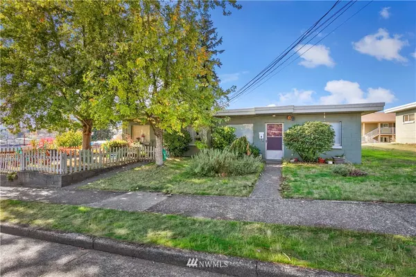 631 633 Rainier AVE, Bremerton, WA 98312