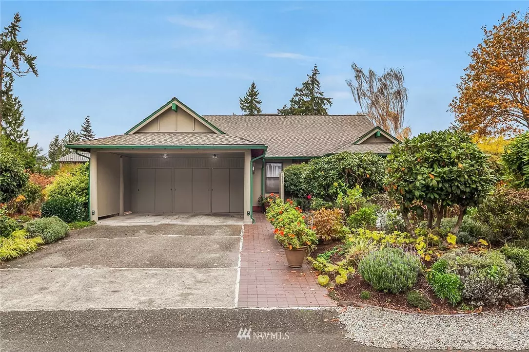 Mercer Island, WA 98040,2423 63rd AVE SE