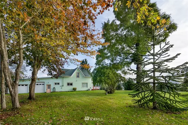 56 1st ST, Bay Center, WA 98527