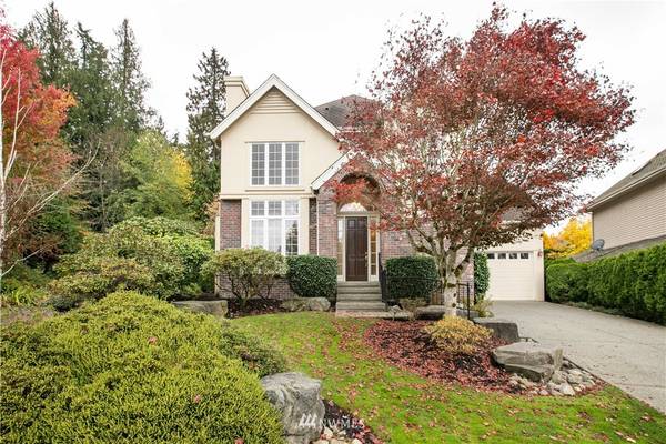 20555 NE 27th PL, Sammamish, WA 98074