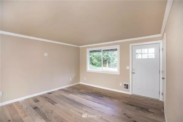 Steilacoom, WA 98388,2328 Oak DR