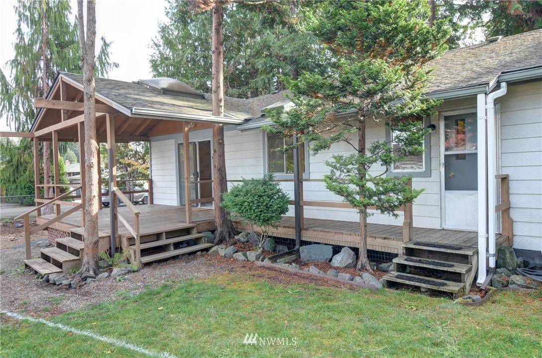 6341 South Island Drive, Bonney Lake, WA 98391