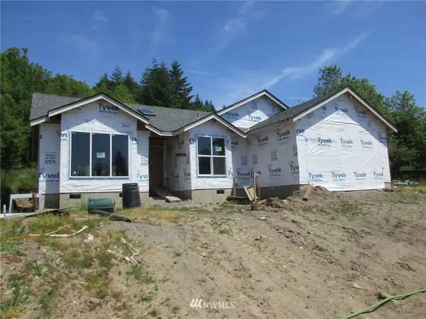 160 Modrow RD, Kalama, WA 98625
