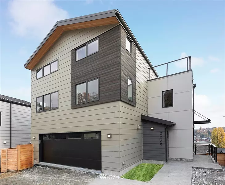 3229 SW WestBridge PL, Seattle, WA 98126