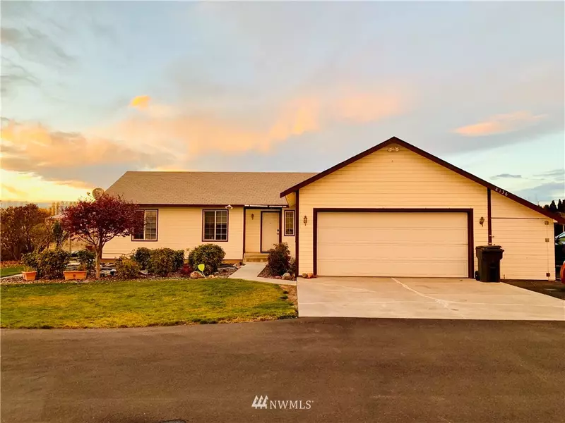 8136 Harrington LN NE, Moses Lake, WA 98837