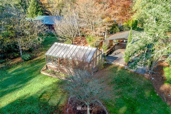 Bainbridge Island, WA 98110,7800 NE West Port Madison RD