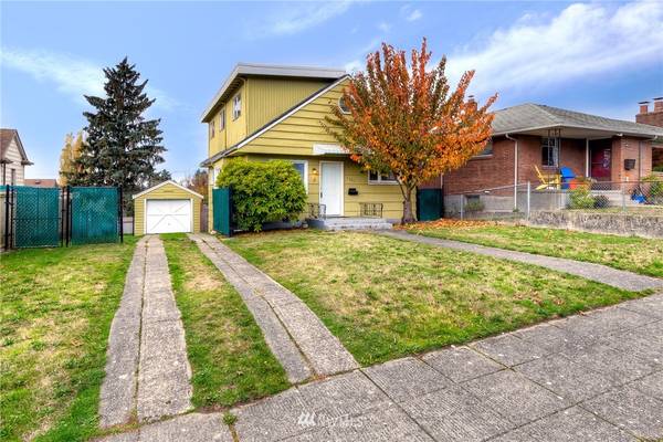 4007 41st AVE SW, Seattle, WA 98116