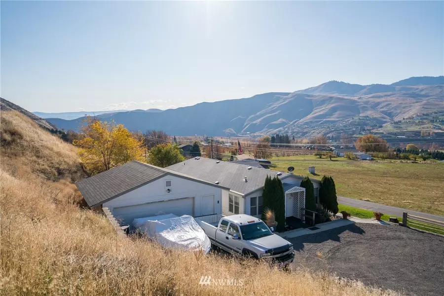 1655 Sunset DR, Wenatchee, WA 98801