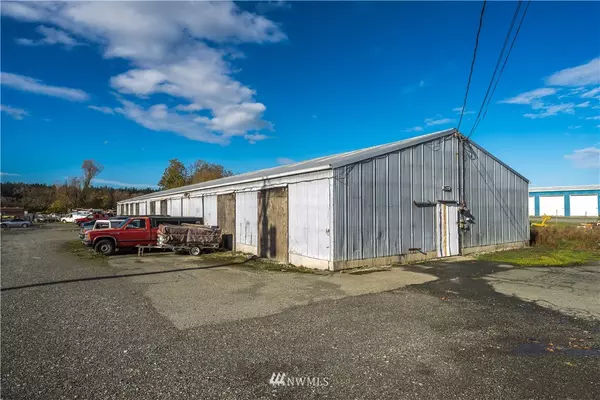 857 NE Koetje ST, Oak Harbor, WA 98277