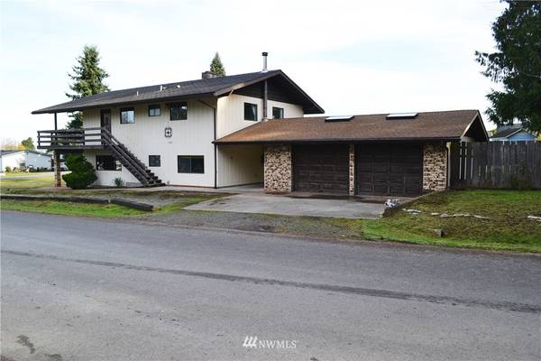 2206 E 6th AVE, Port Angeles, WA 98362