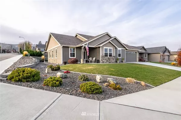 Wenatchee, WA 98801,1402 Kirby LN