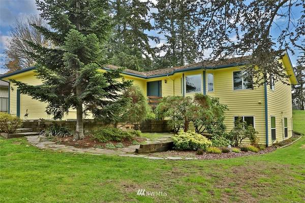 5807 Captain Vancouver DR, Langley, WA 98260