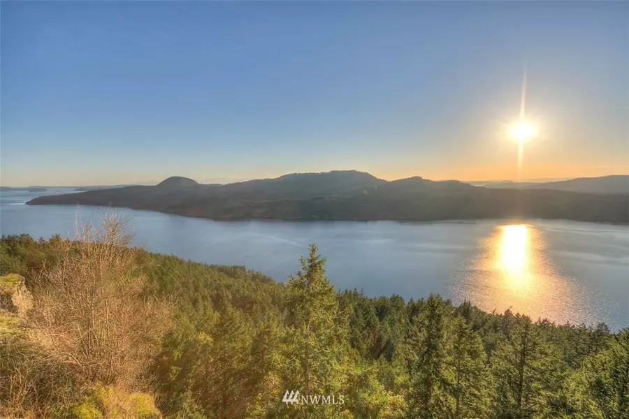 626 Shadow Road, Orcas Island, WA 98279