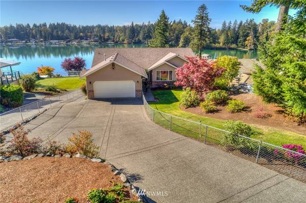 1014 184th Avenue Ct E, Lake Tapps, WA 98391