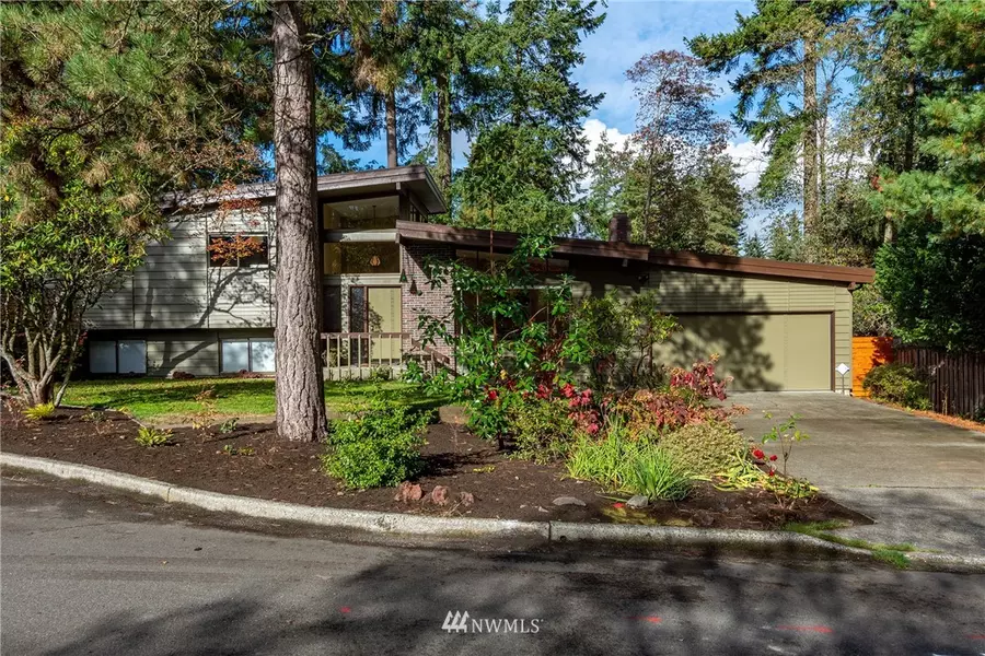 426 N 156th, Shoreline, WA 98133