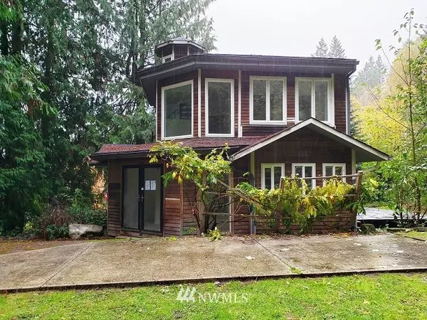 5486 Taylor AVE NE, Bainbridge Island, WA 98110