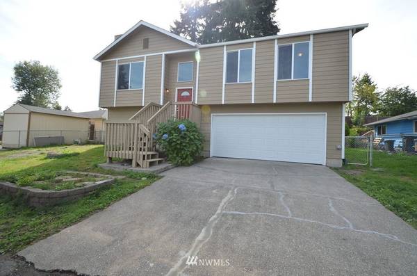 11817 SE 316th PL, Auburn, WA 98092