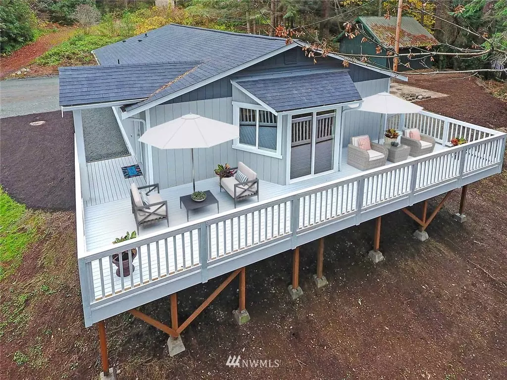 Camano Island, WA 98282,290 Carefree LN