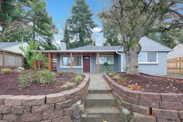9236 23rd AVE SW, Seattle, WA 98106