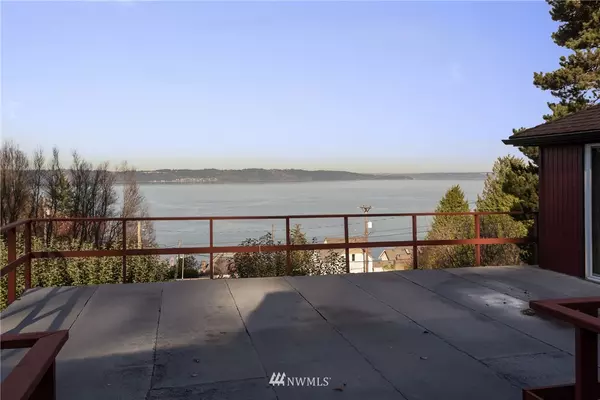 1515 Longfellow AVE NE, Tacoma, WA 98422