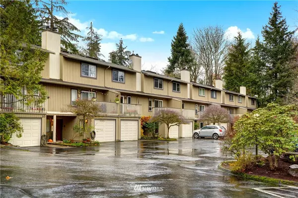 23401 48th AVE W #7, Mountlake Terrace, WA 98043