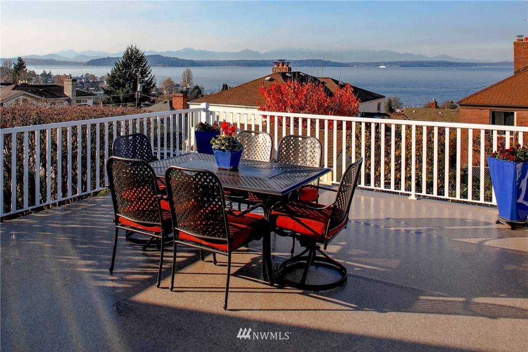 5350 SW Admiral WAY, Seattle, WA 98116