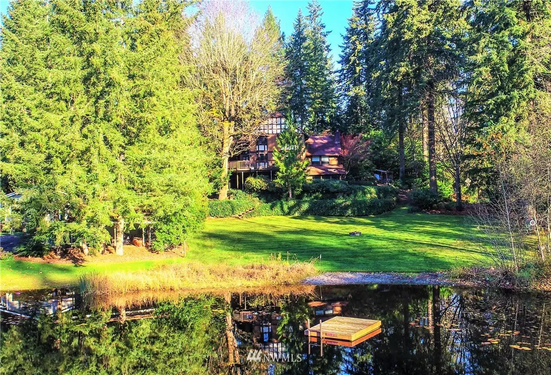 Auburn, WA 98092,33433 E Lake Holm DR SE