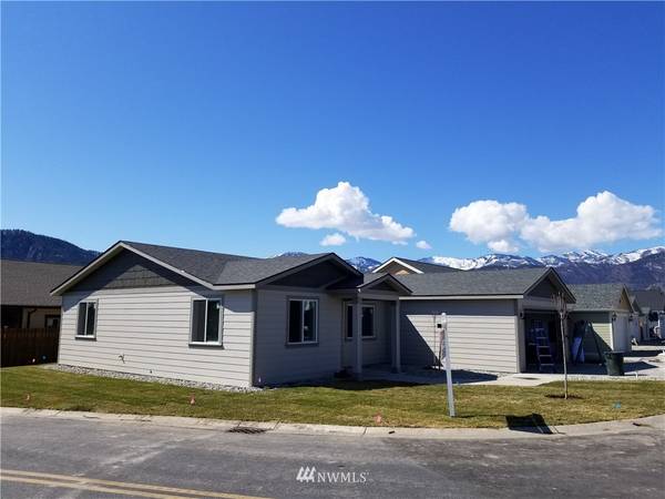 401 Ridgewood DR, Manson, WA 98831