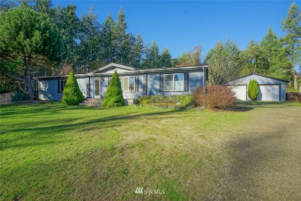 2416 202nd AVE SW, Lakebay, WA 98349