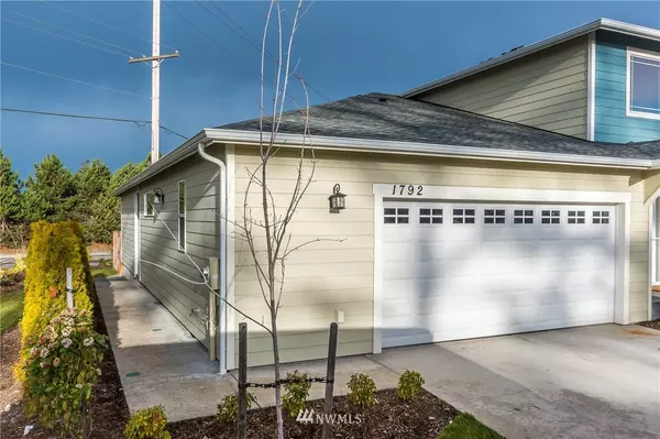 1792 SW Stremler DR, Oak Harbor, WA 98277