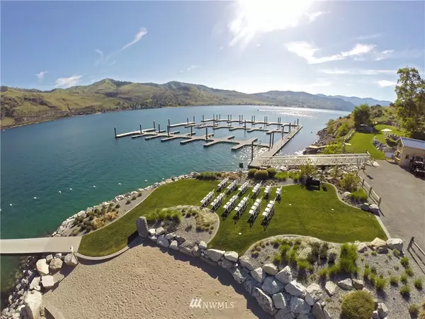 Chelan, WA 98816,1450 Cottage LN