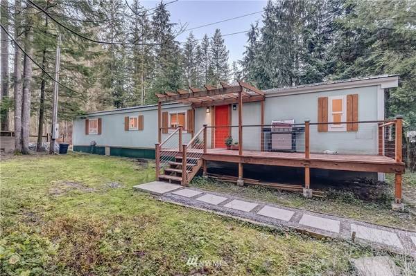 6170 Shamrock RD, Maple Falls, WA 98266