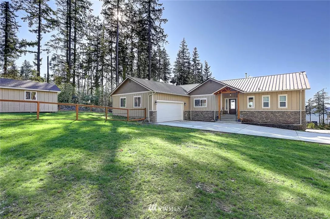 Stanwood, WA 98292,17218 Marine DR